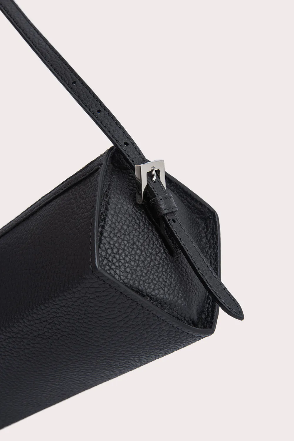 --Karo black flat grain leather bag-