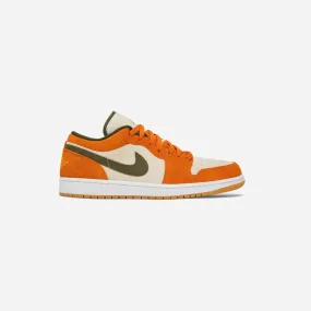 NIKE  JORDAN 1 LOW SE LIGHT CURRY