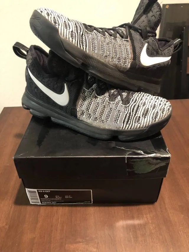 Nike KD 9 - Black/White Oreo Grey