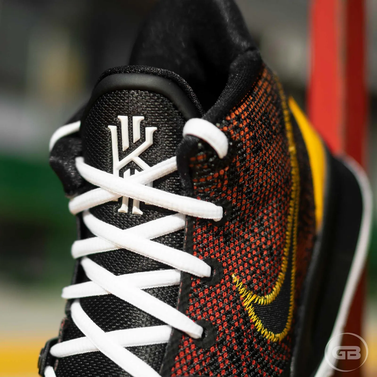 Nike Kyrie 7 ''Rayguns''