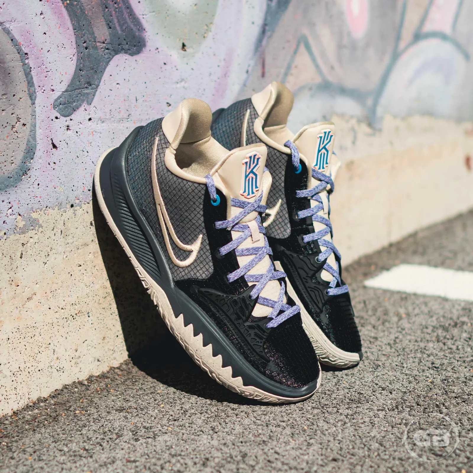 Nike Kyrie Low 4 ''Black Bone''