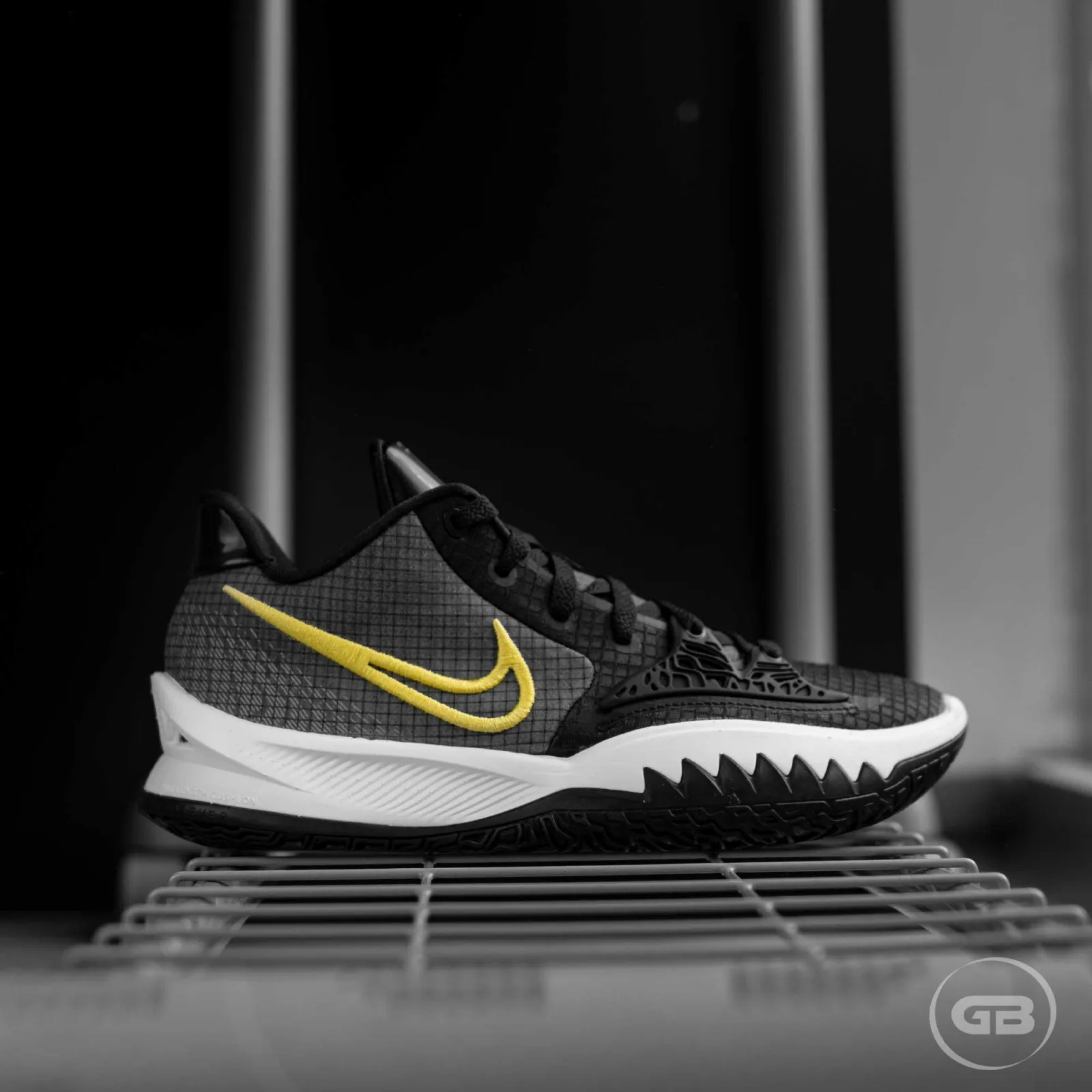 Nike Kyrie Low 4 ''Black''