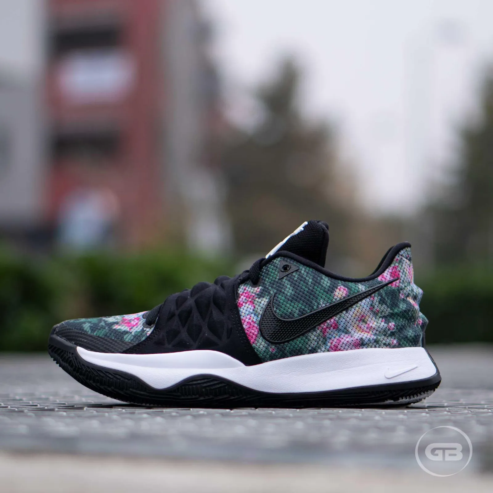 Nike Kyrie Low ''Floral''